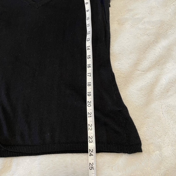 Women’s GAP Lightweight Cashmere Blend Sweater - Picture 9 of 9